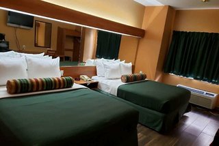 Days Inn & Suites By Wyndham Tampa/Raymond James Stadium,Tampa>>Sulphur Springs,2 star