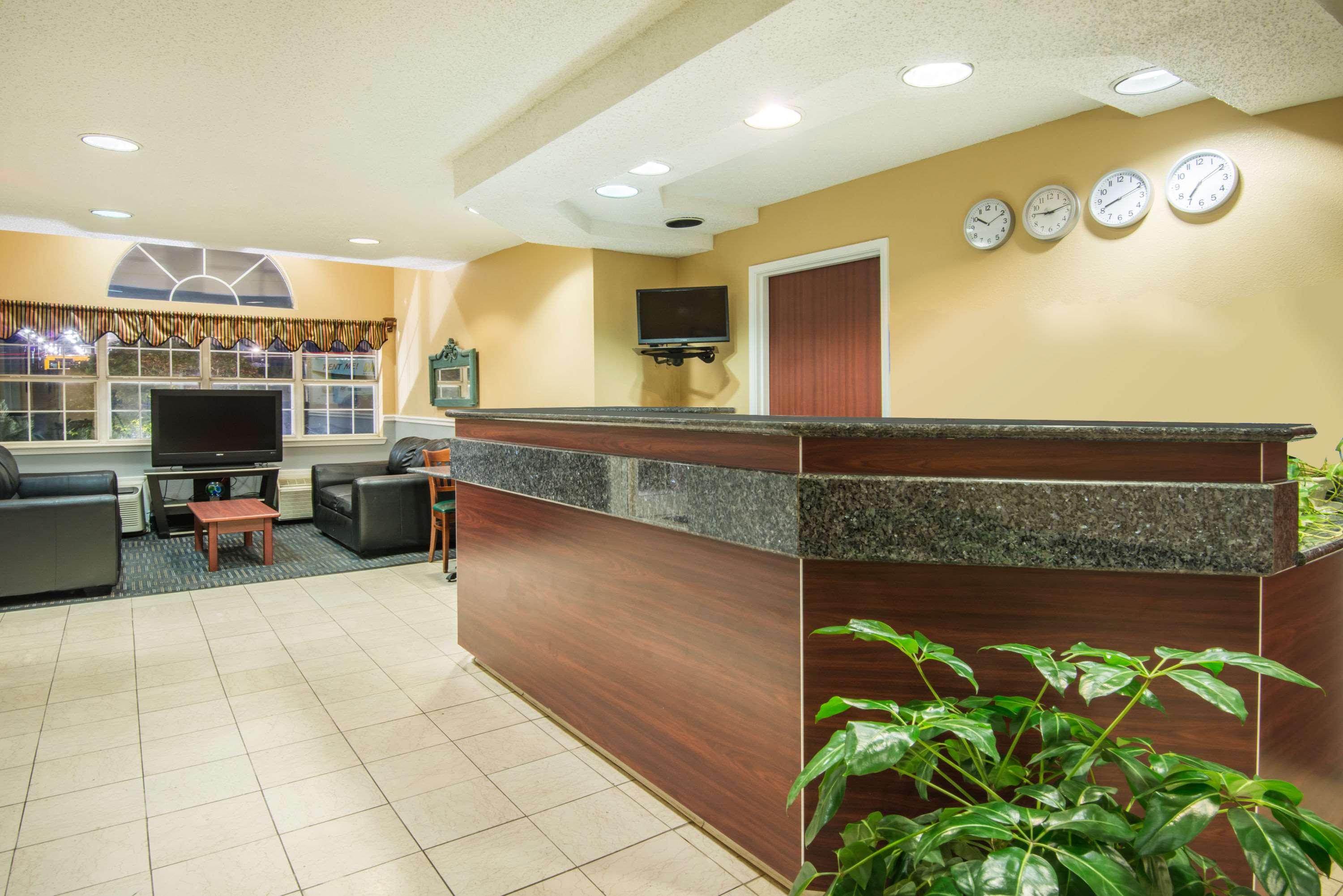 microtel inn and suites by wyndham tulsa catoosa route 66