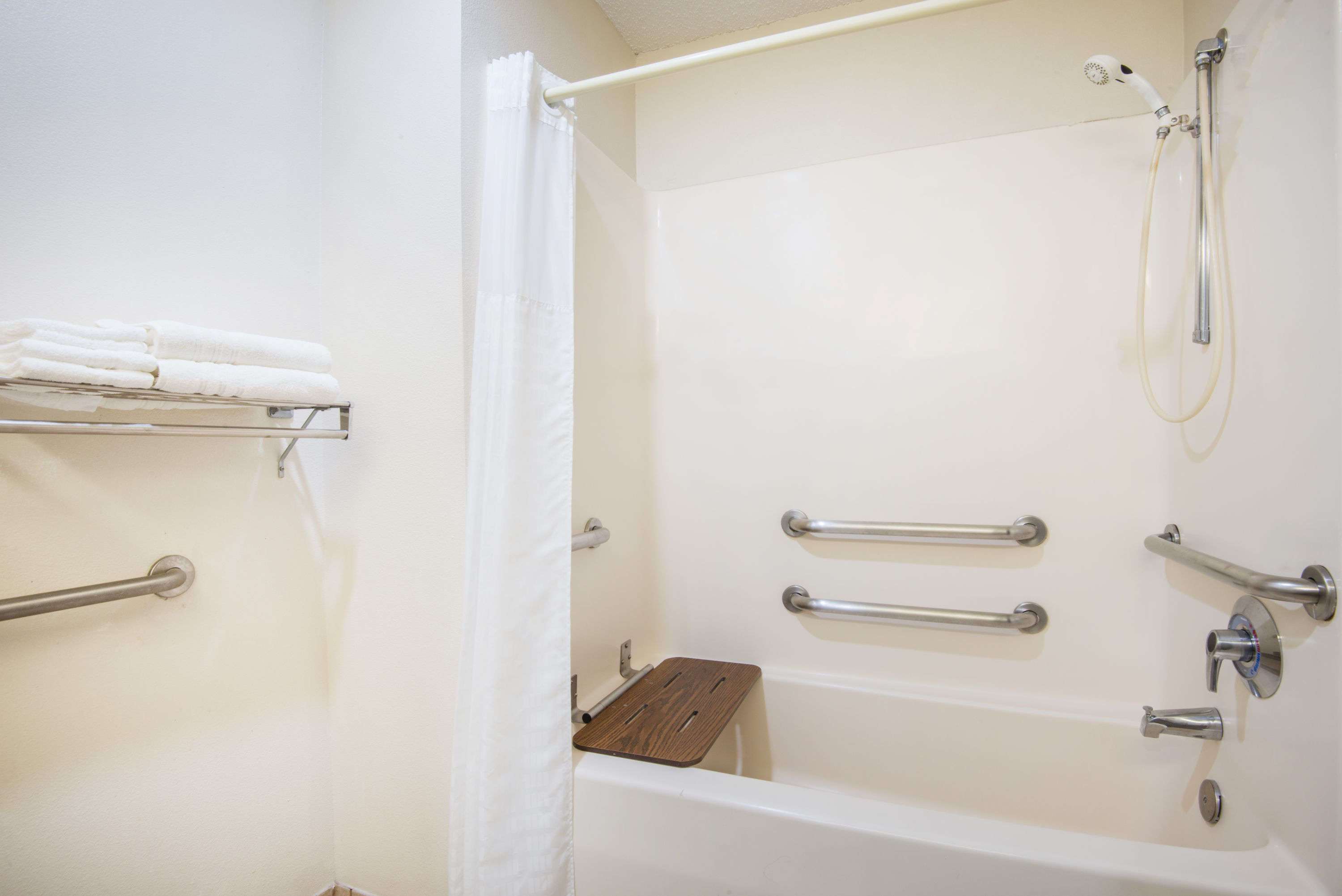 microtel inn and suites by wyndham tulsa catoosa route 66