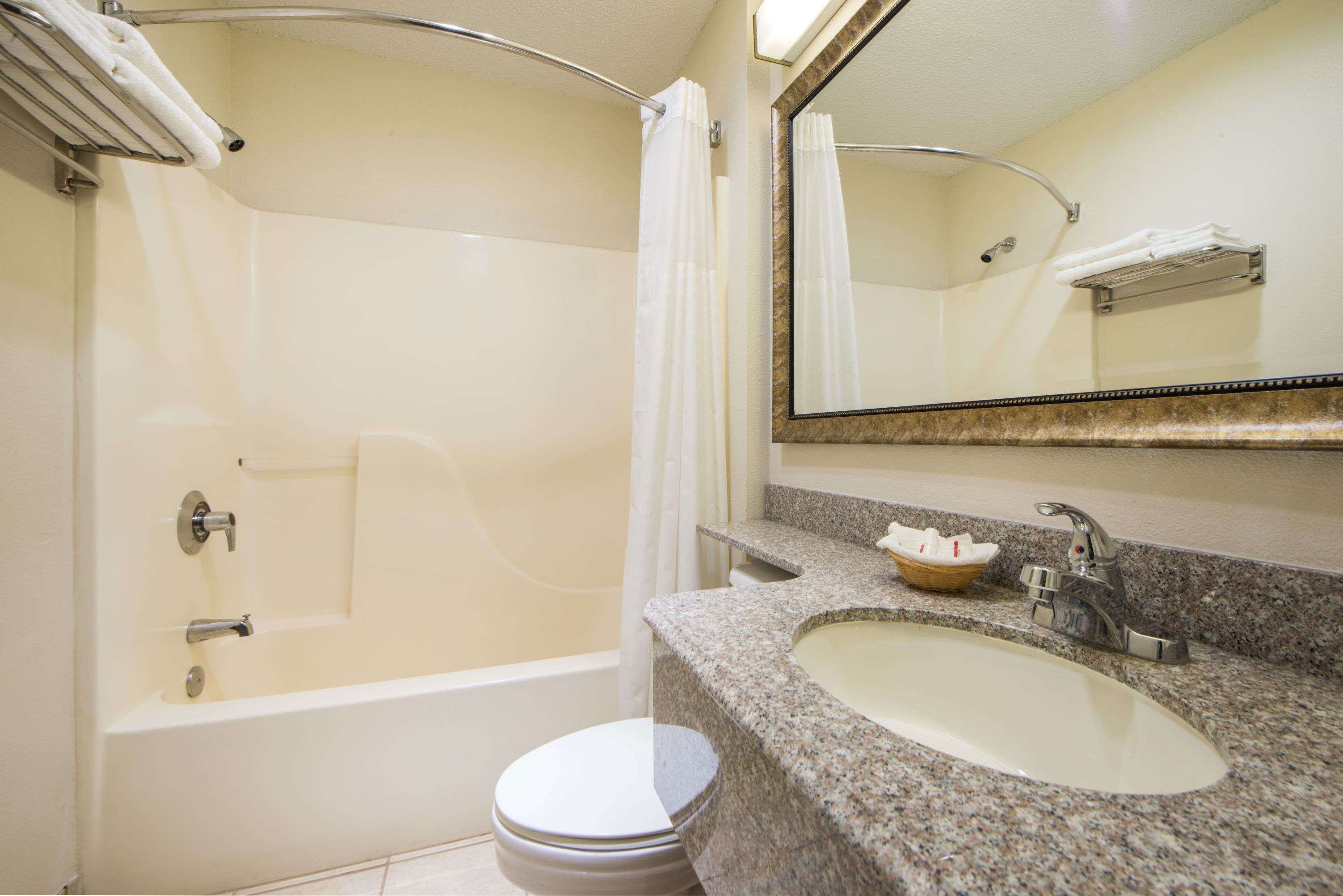 microtel inn and suites by wyndham tulsa catoosa route 66