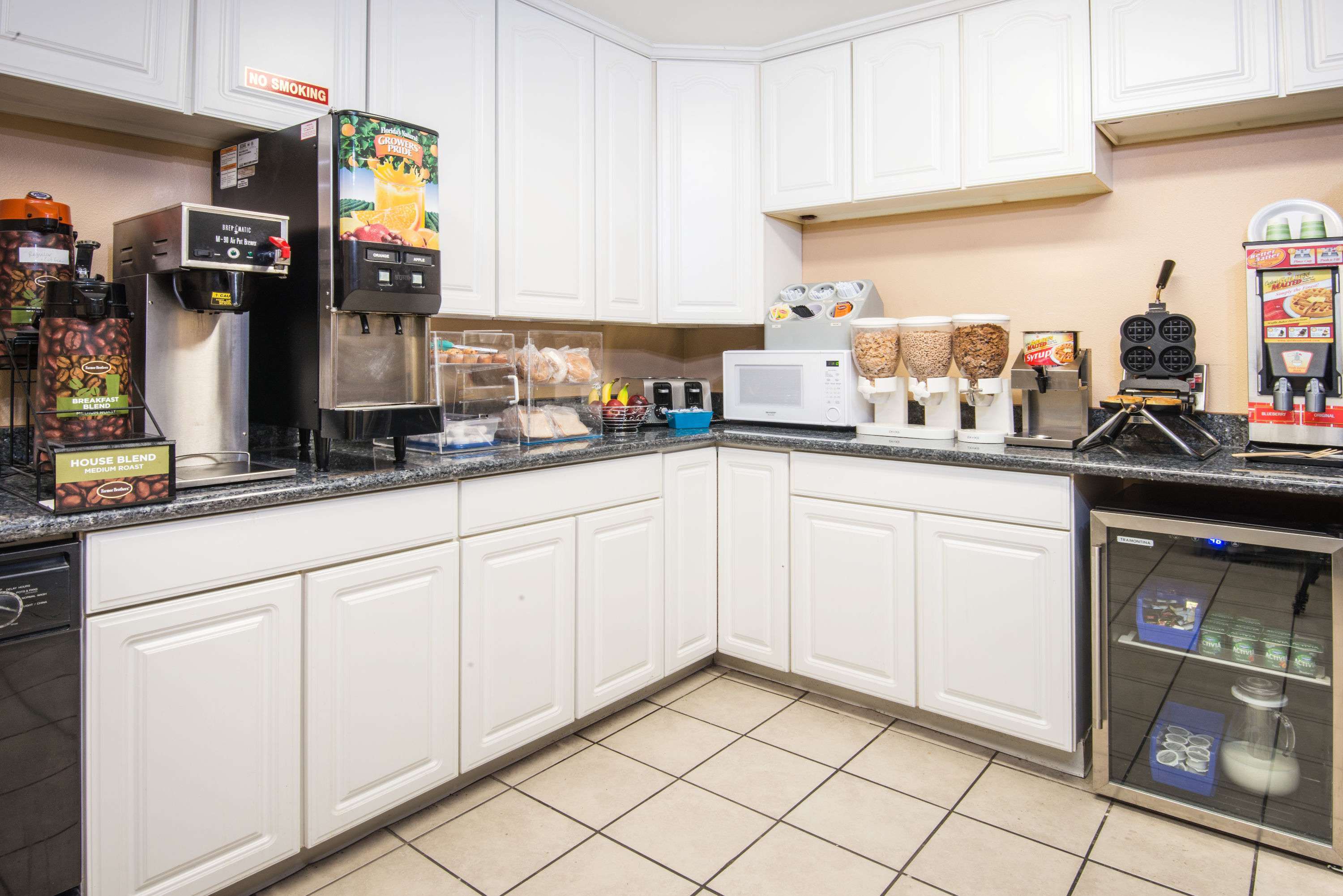 microtel inn and suites by wyndham tulsa catoosa route 66