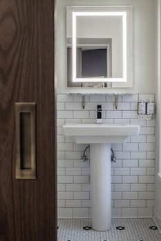 found hotel boston common