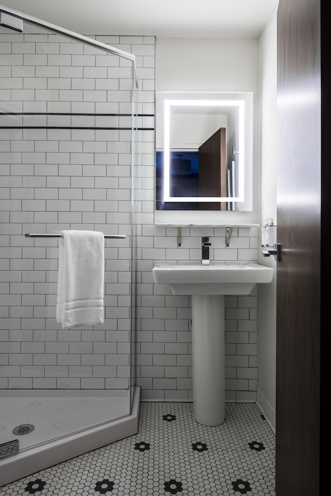 found hotel boston common