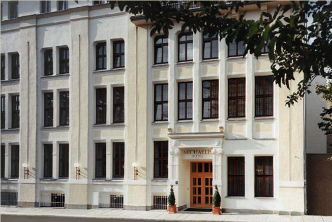 hotel and restaurant michaelis