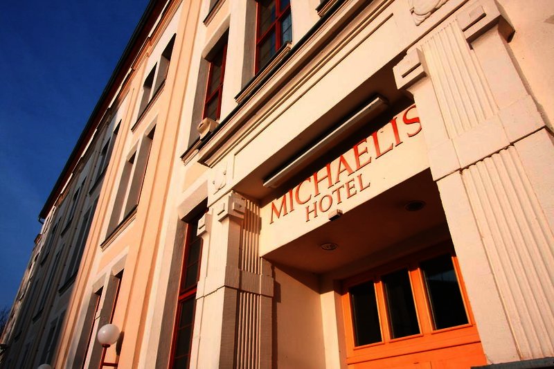 hotel and restaurant michaelis