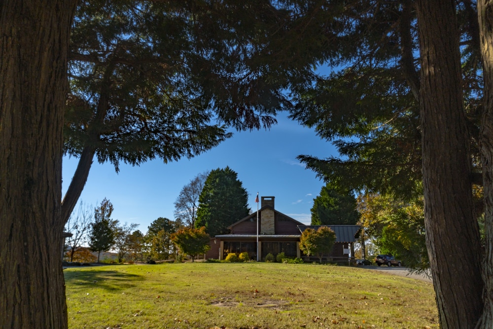 mountain top inn and resort