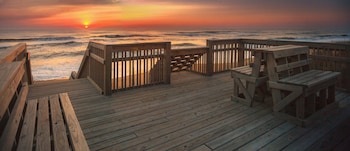 holiday inn express nags head oceanfront by ihg