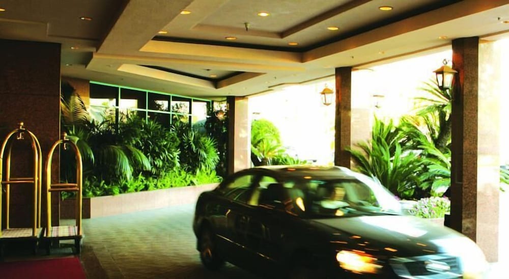 oxford palace hotel and galleria