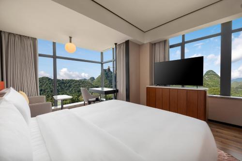 hilton garden inn xingyi wanfenglin