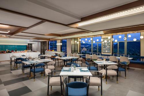 hilton garden inn xingyi wanfenglin