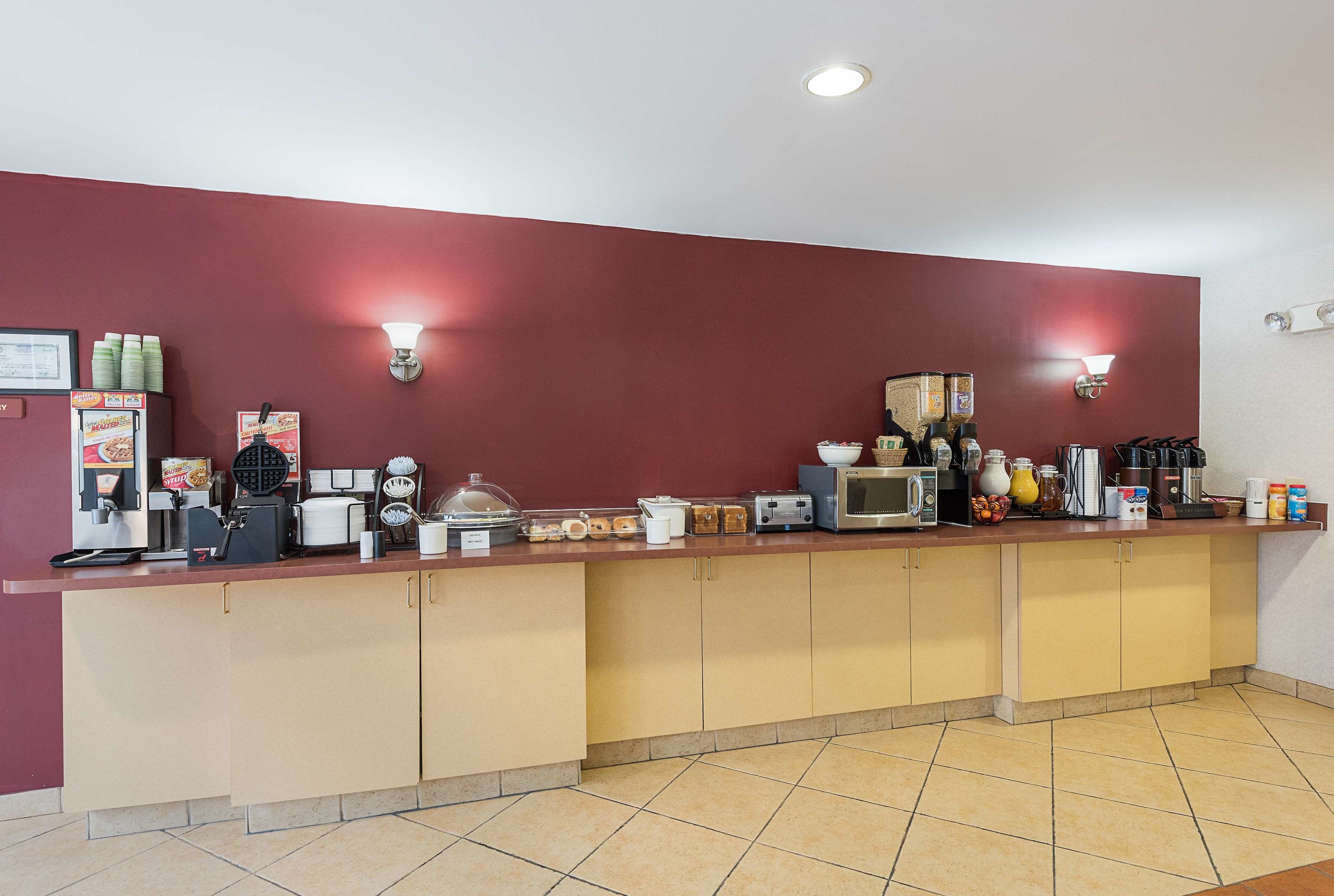 red roof inn etowah athens tn