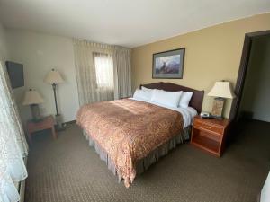 snowshoe motel