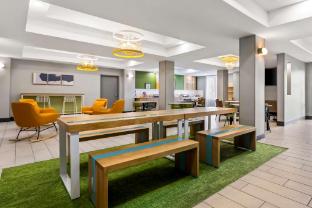Spark By Hilton Catoosa,,3 star