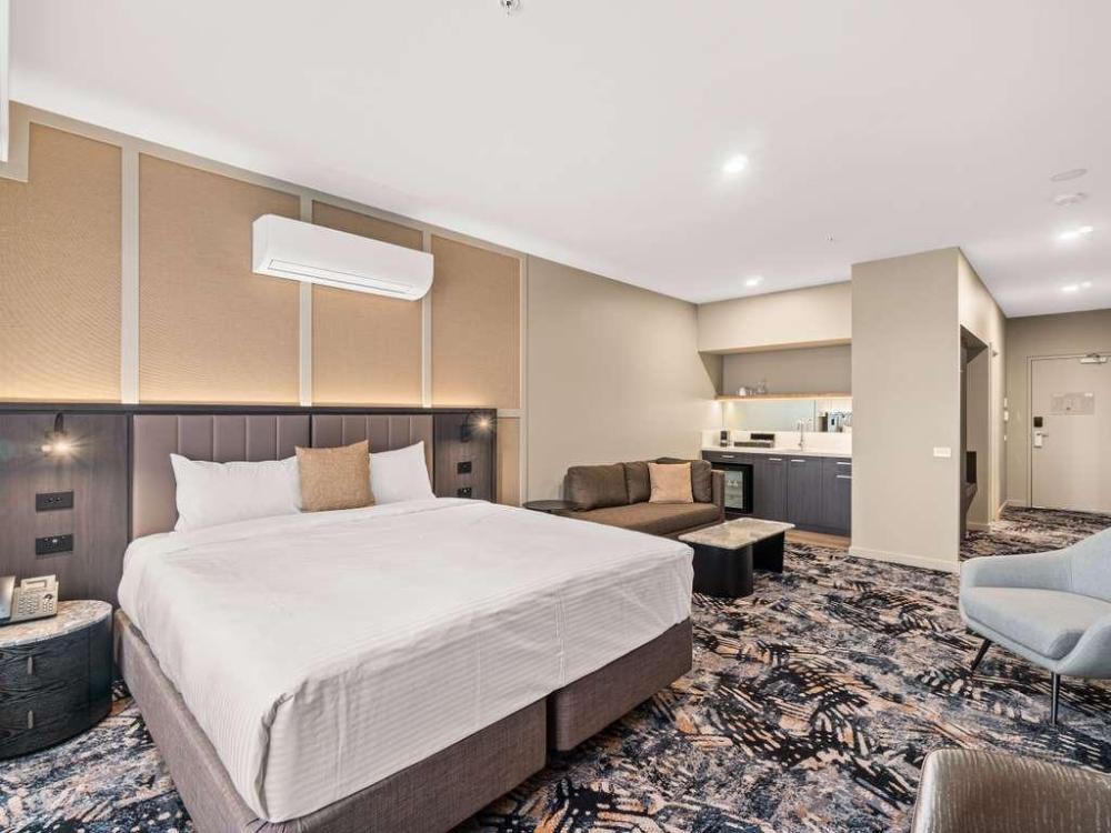 mantra shepparton