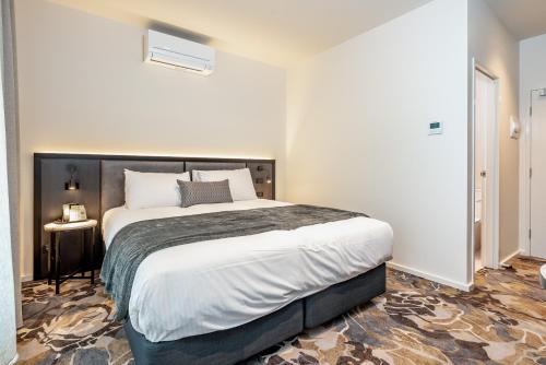 mantra shepparton