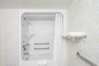 days inn by wyndham saint pauls