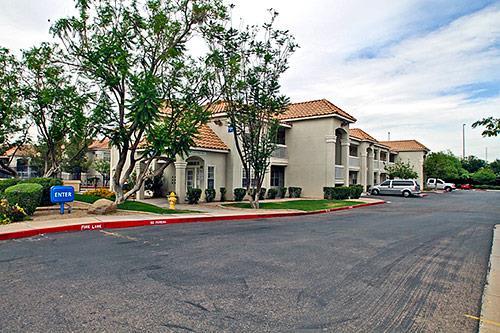 studio 6 tempe az