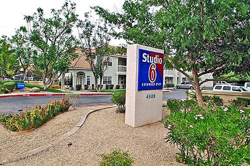 studio 6 tempe az