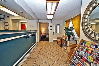 studio 6 tempe az