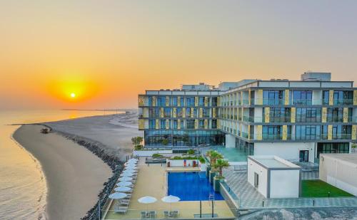 beach bay hotel mirfa