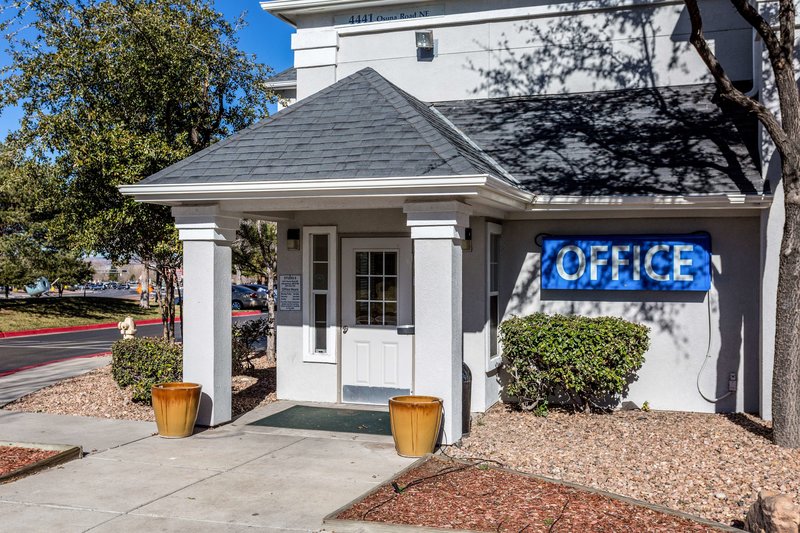 studio 6 albuquerque nm north