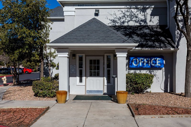 studio 6 albuquerque nm north