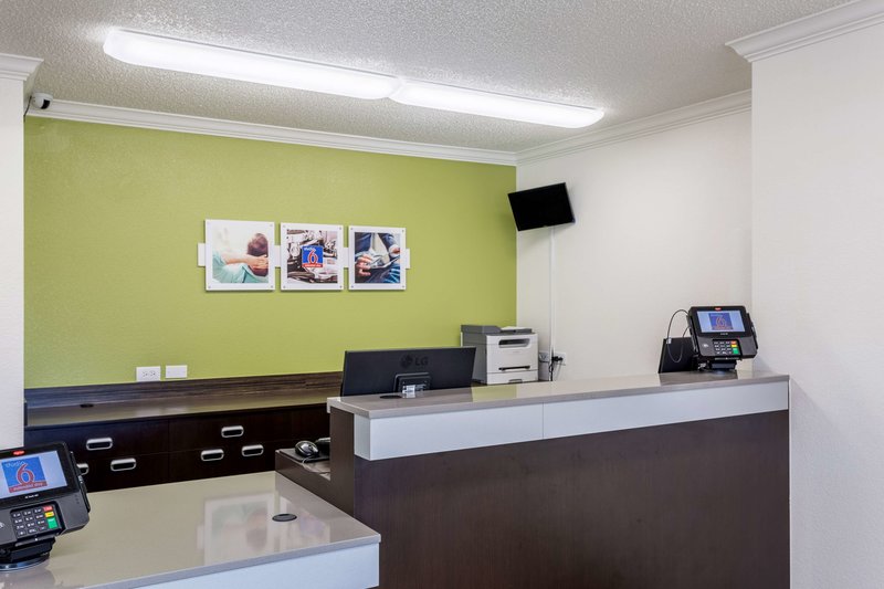 studio 6 albuquerque nm north