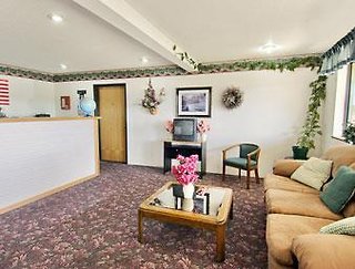 super 8 by wyndham austin mn