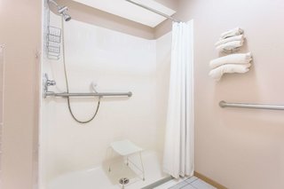 super 8 by wyndham austin mn