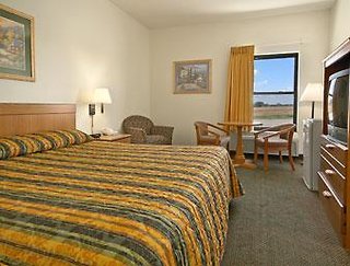 Super 8 By Wyndham Hampshire Il,Hampshire>>Elgin,2 star
