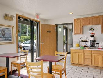 super inn in lansing