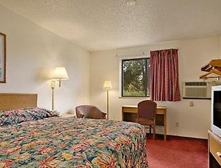 super inn in lansing