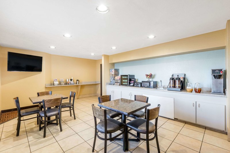 super 8 by wyndham midland