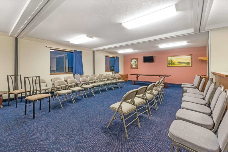 super 8 by wyndham perham