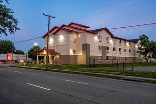Red Roof Inn Norfolk - Portsmouth,Near Children's Museum Of Virginia,2 star