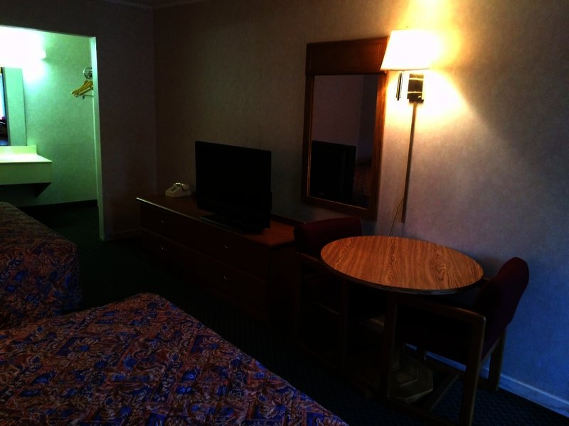 town and country inn suites spindale