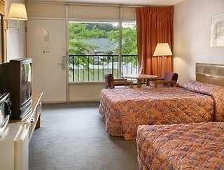 Town And Country Inn Suites Spindale,Rutherford County>>Forest City,2 star