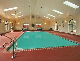 Super 8 By Wyndham St Charles,St. Louis>>St. Charles,2 star