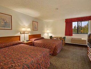 Super 8 By Wyndham St Charles,St. Louis>>St. Charles,2 star