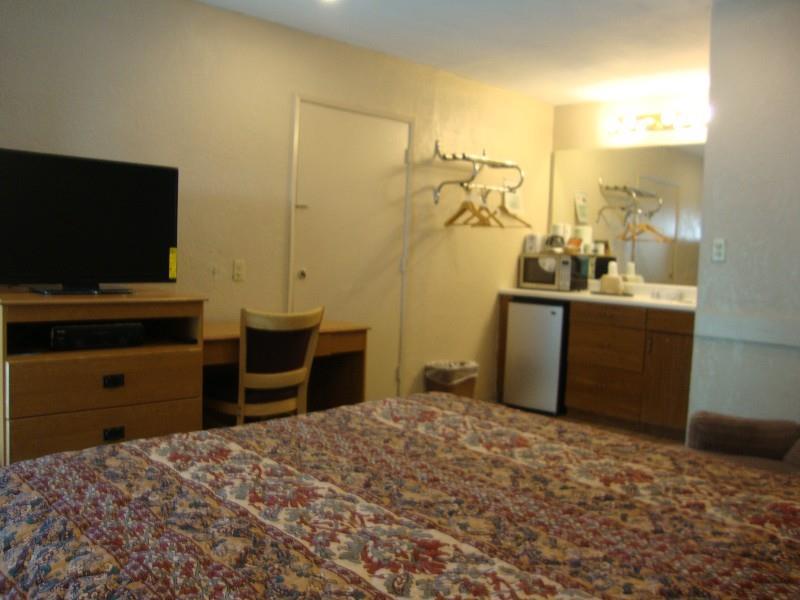 townhouse inn and suites