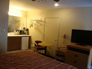 townhouse inn and suites