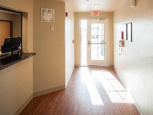 woodspring suites champaign near university