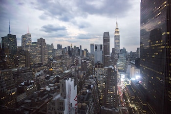 the new yorker hotel by lotte hotels