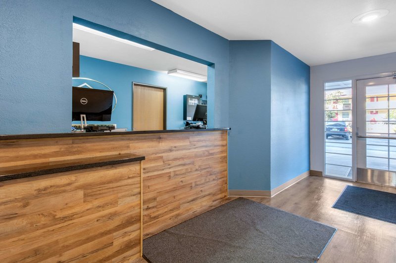 suburban studios huntsville university area