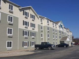 extended stay america select suites louisville south