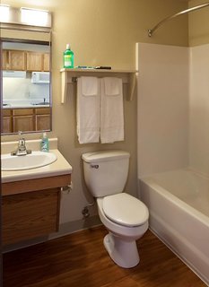 extended stay america select suites louisville south