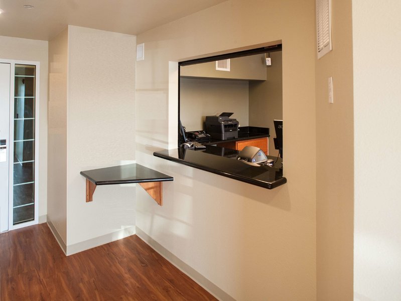 extended stay america select suites louisville south