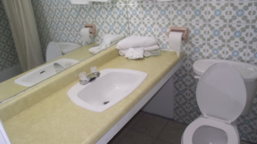 empress inn and suites by the falls