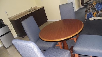 empress inn and suites by the falls