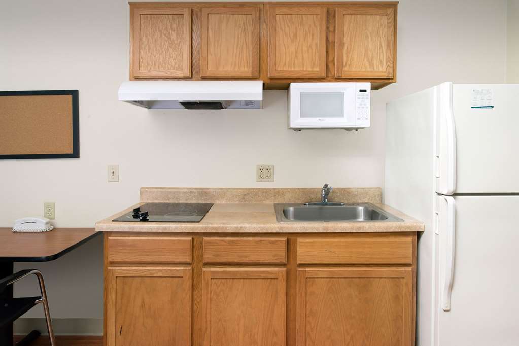 extended stay america select suites pensacola northwest